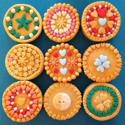 \"brooches.cookies\"